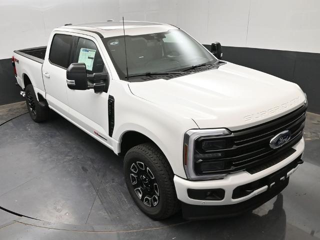 2025 Ford F-250 Super Duty Platinum - Photo 76