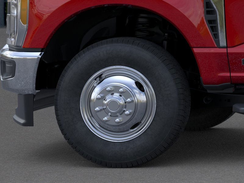 2025 Ford F-350 Super Duty Chassis Cab XLT - Photo 19