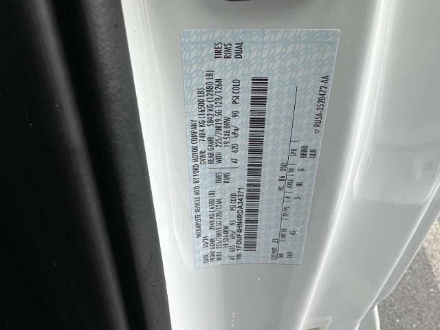 2024 Ford F-450 Super Duty Chassis Cab XL - Photo 40