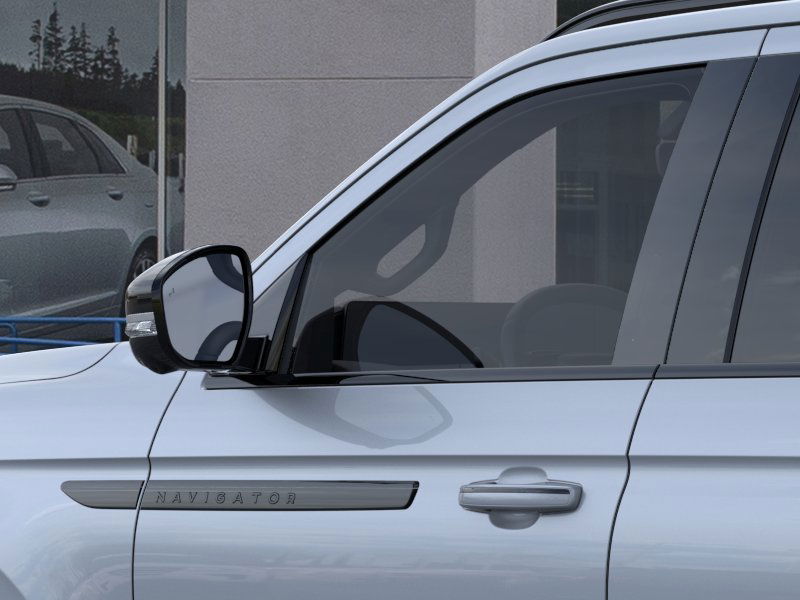 Thumbnail: 2026 Lincoln Navigator L - 50