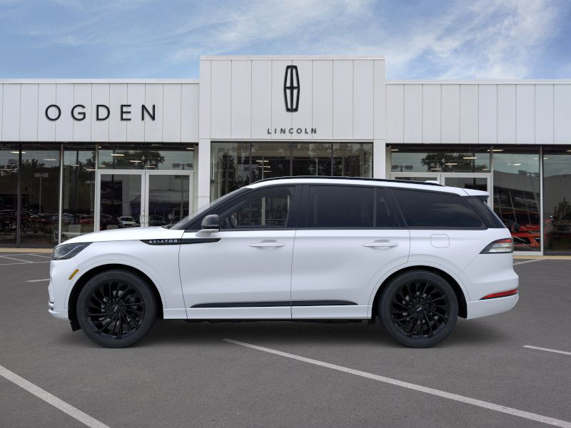 2025 Lincoln Aviator Reserve photo 3