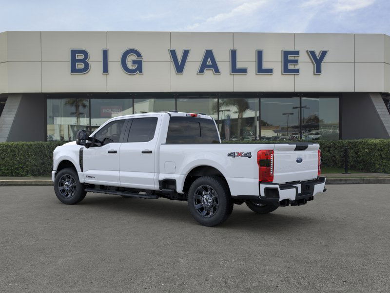 2025 Ford F-350 photo 4