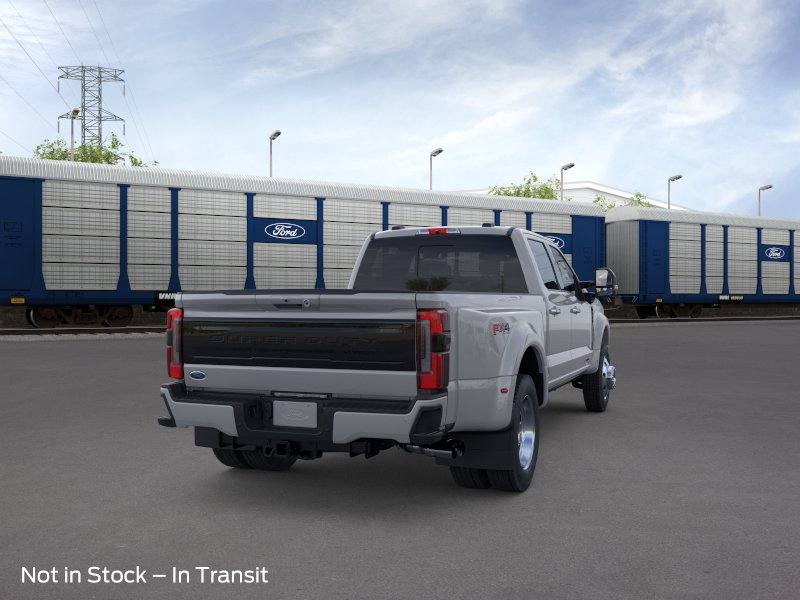 Super Duty F-450&reg; Platinum&reg;