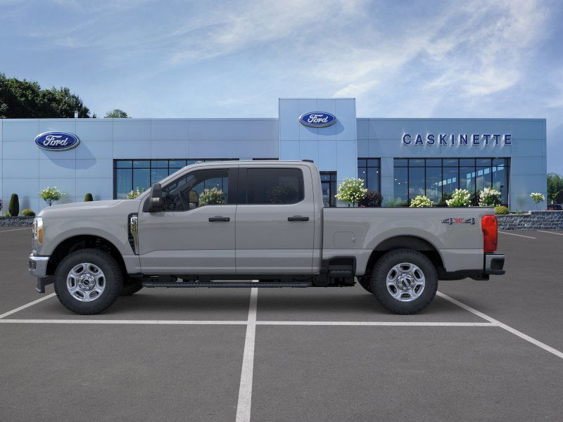 2026 Ford F-350 XLT photo 2