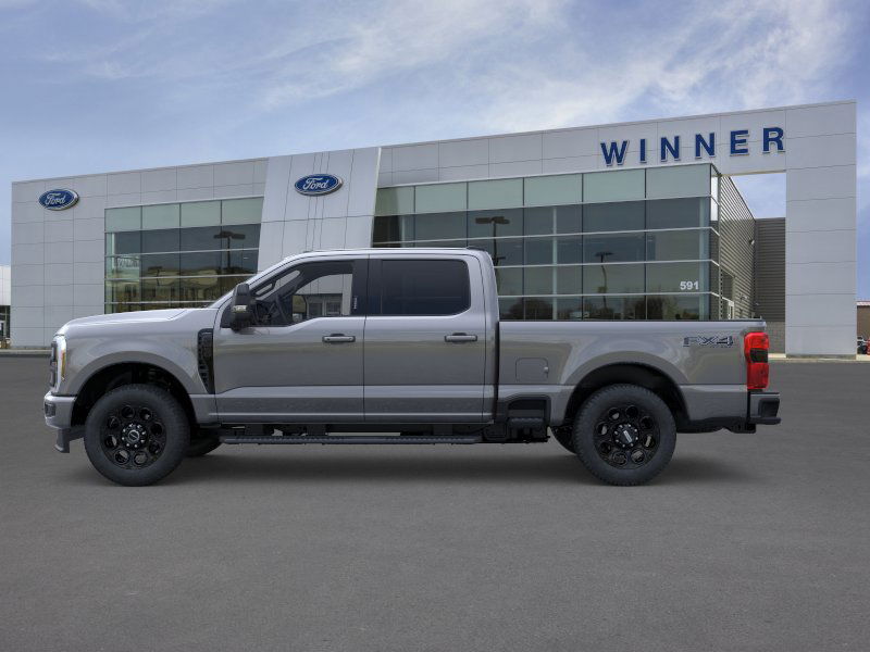 2025 Ford F-250 Lariat photo 3