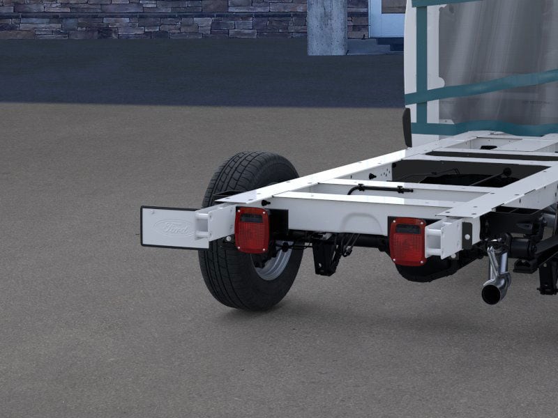 2025 Ford Transit Cutaway Base - Photo 42