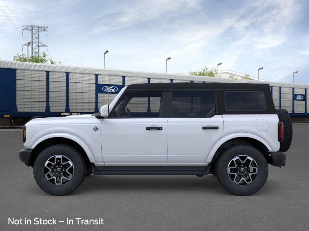 New 2026 Ford Bronco Outer Banks SUV