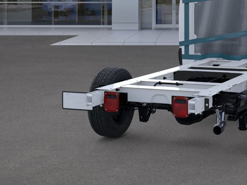 2025 Ford Transit Cutaway Base - Photo 55