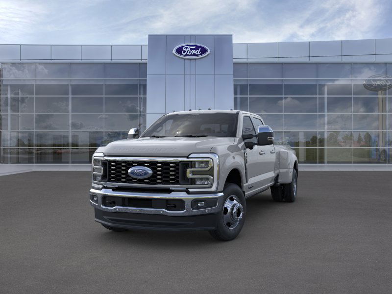 2025 Ford F-350 Lariat photo 2