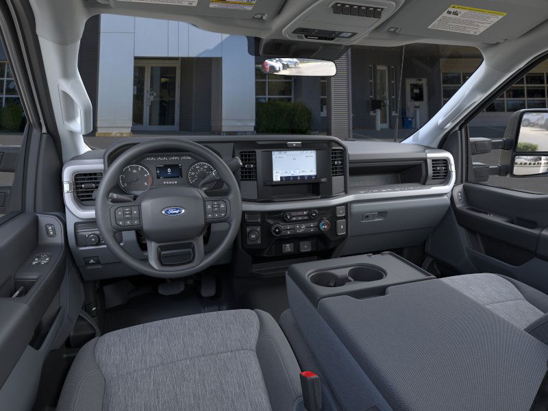 2025 Ford F-350 Super Duty Chassis Cab XL - Photo 9