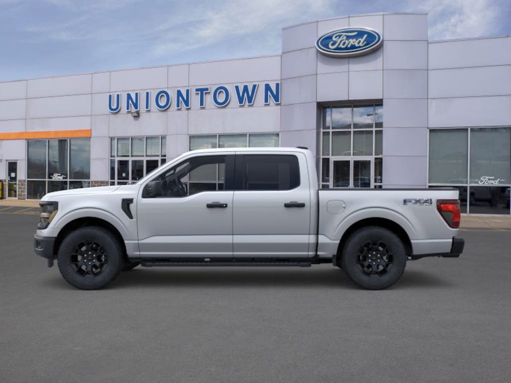 New 2025 Ford F-150 STX 4x4 STX SuperCrew 5.5 ft. SB