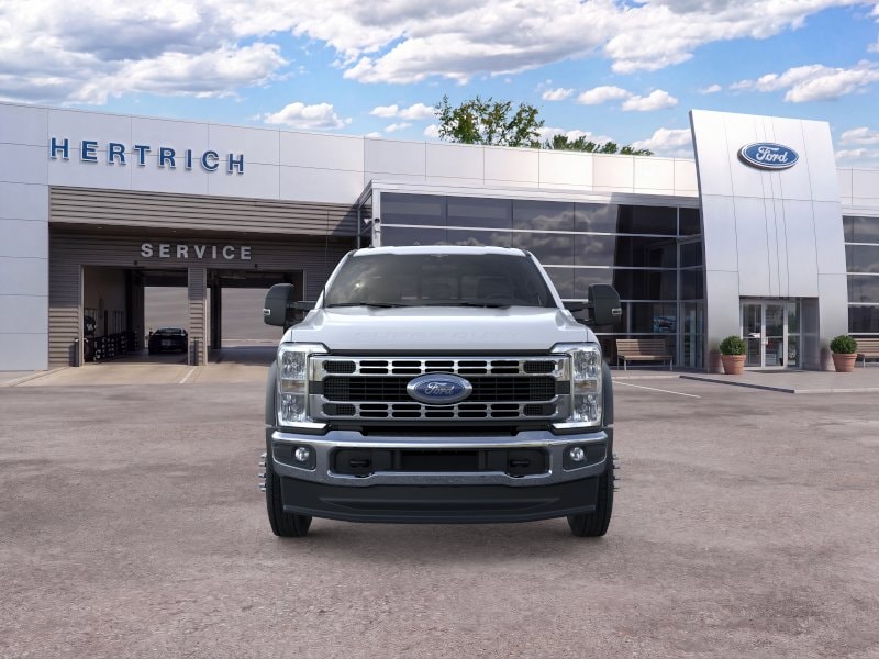 2026 Ford Super Duty F-550 DRW F-550&reg; XL Truck Super Cab