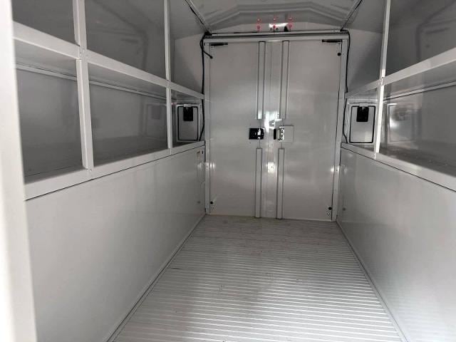 2024 Ford Transit Cutaway Base - Photo 30