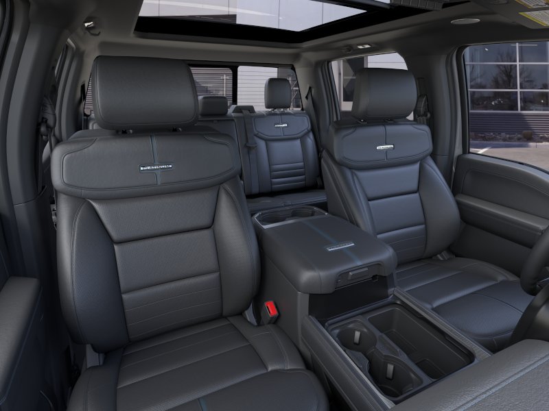 2026 Ford F-350 Super Duty Platinum - Photo 10