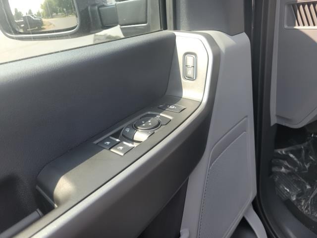 2025 Ford F-350 XLT photo 15
