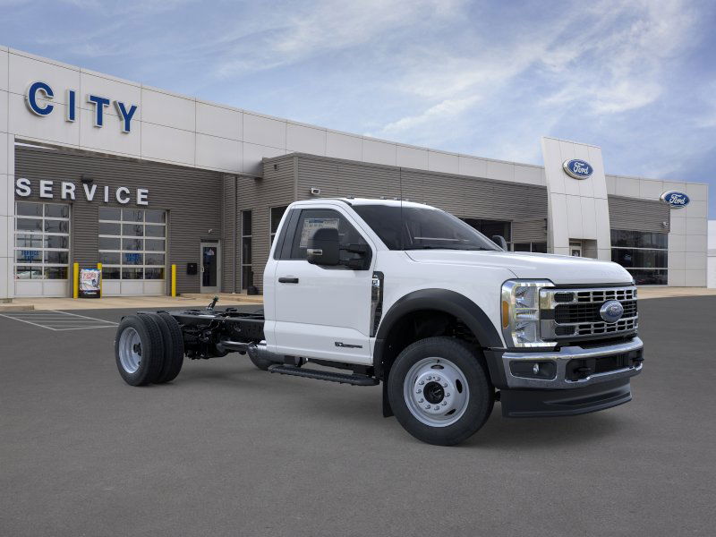 2025 Ford F-550 Super Duty Chassis Cab XL - Photo 17