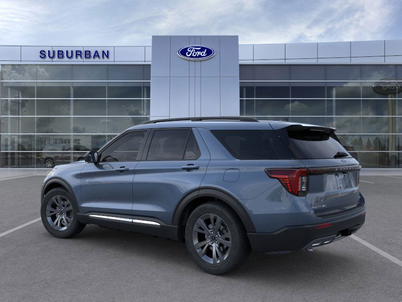 2025 Ford Explorer photo 4