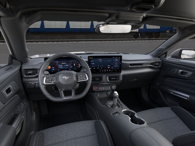 2025 Ford Mustang  31