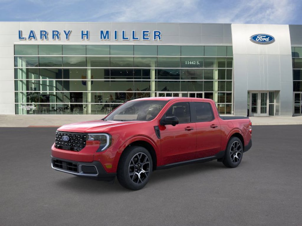 New 2025 Ford Maverick LARIAT AWD SuperCrew I4 Engine