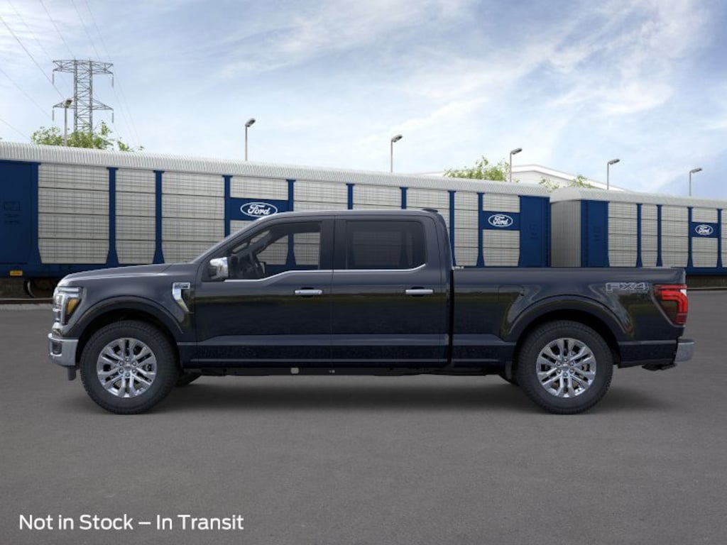New 2025 Ford F-150 Lariat TRUCK