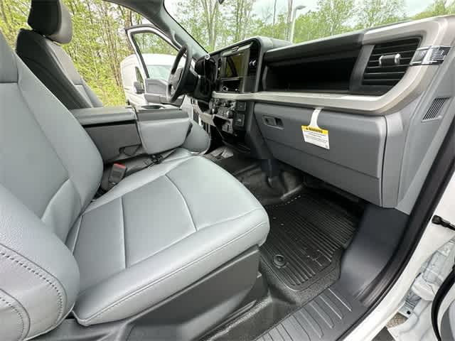 Thumbnail: 2025 Ford Econoline - 44