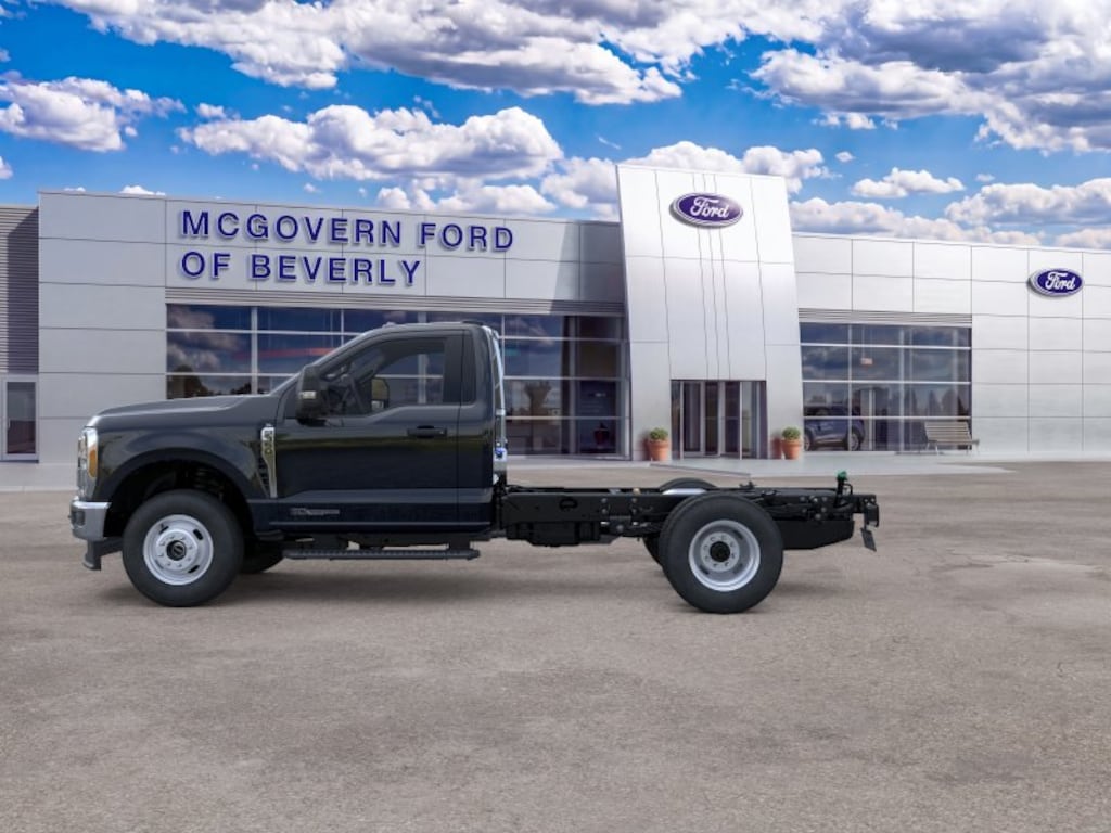 New 2026 Ford F-350SD Chassis