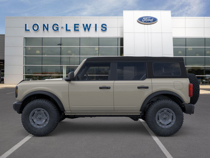 2025 Ford Bronco Base photo 3