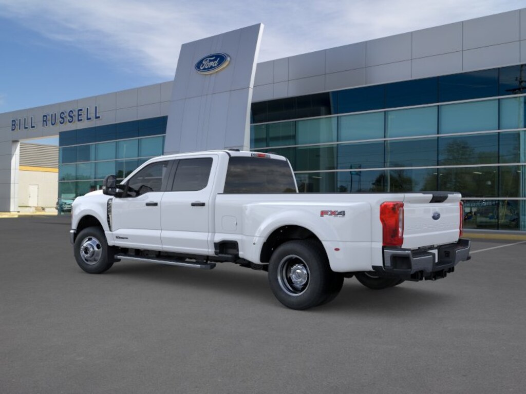 New 2026 Ford Super Duty 2S Truck Crew Cab