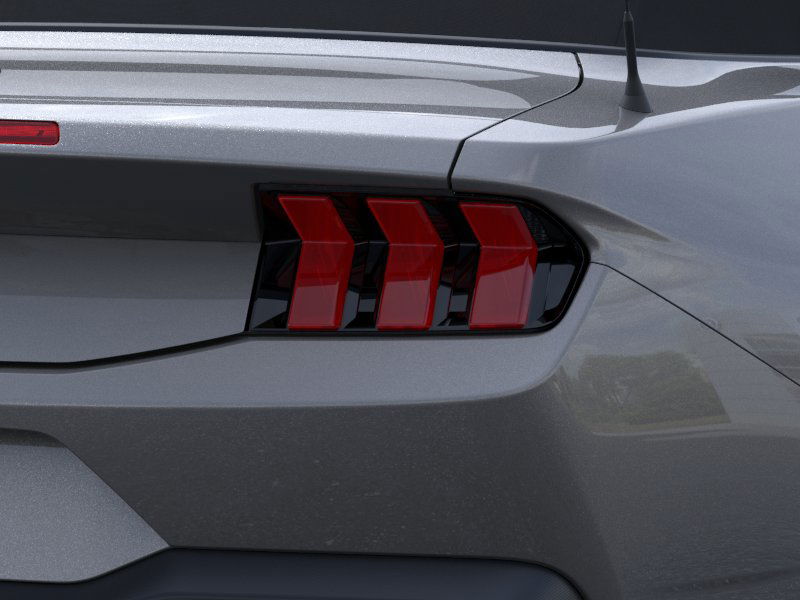2025 Ford Mustang  43
