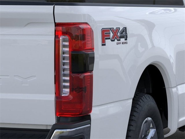 2025 Ford F-350 Super Duty Lariat - Photo 61