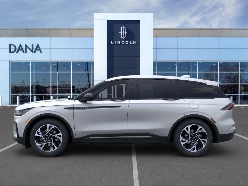 2025 Lincoln Nautilus Premiere photo 3