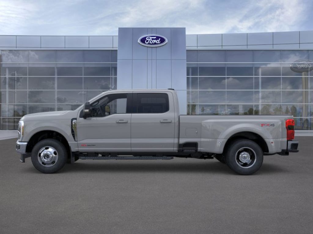 New 2026 Ford F-350 Lariat Truck