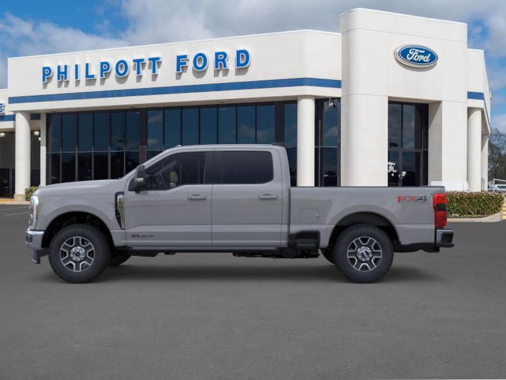 New 2026 Ford F-250 LARIAT Truck Crew Cab