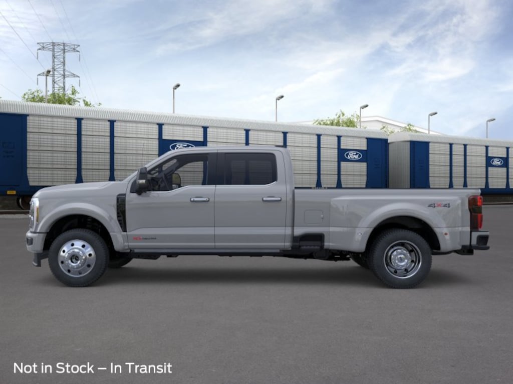 New 2026 Ford F-450 Platinum Truck Crew Cab