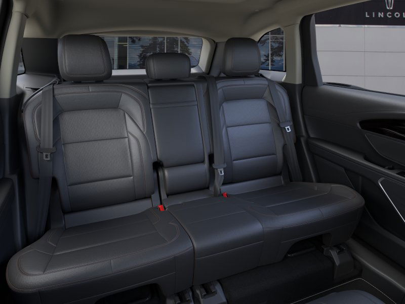 Thumbnail: 2026 Lincoln Nautilus - 40