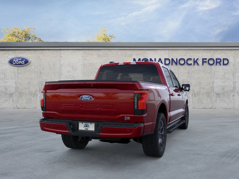 2025 Ford F-150 Lightning Flash - Photo 8