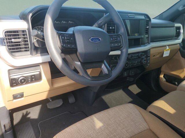 2025 Ford F-350 Super Duty XLT - Photo 46