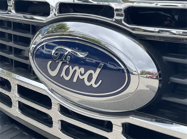 2024 Ford Econoline E-550 51