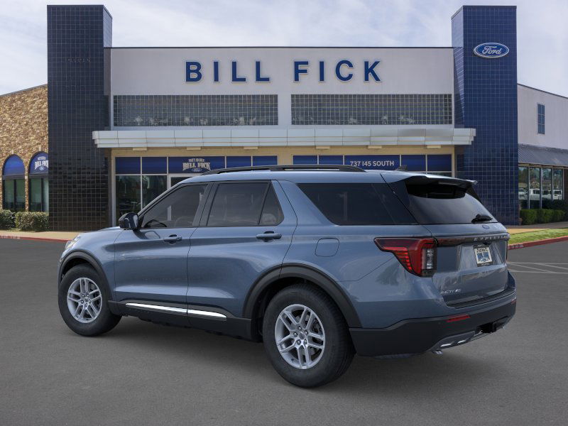 2025 Ford Explorer photo 2