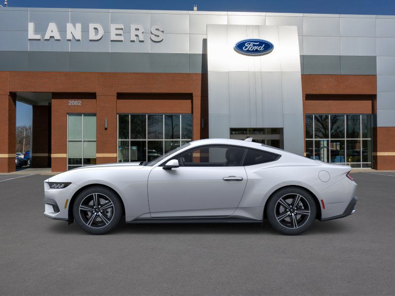 2025 Ford Mustang EcoBoost photo 3