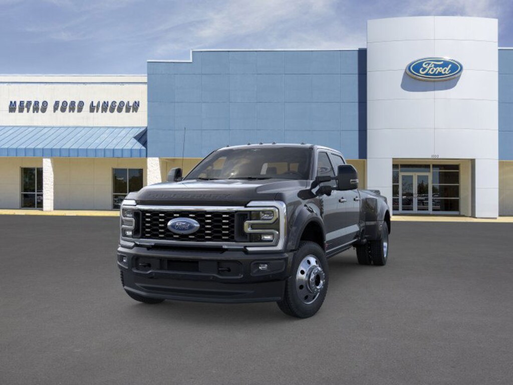 New 2026 Ford F-450 Platinum Crew Cab