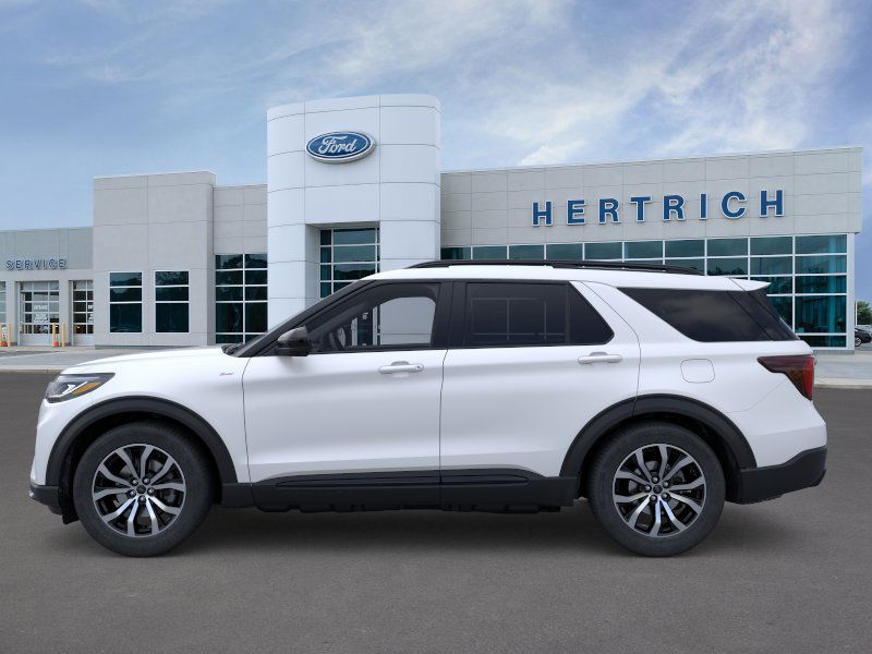 2025 Ford Explorer ST-Line photo 3