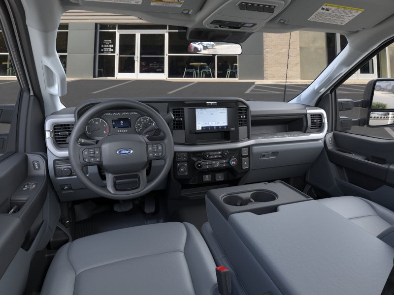 2025 Ford F-600 Super Duty Chassis Cab XL - Photo 34