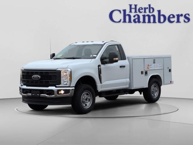 new 2026 Ford Super Duty F-350 SRW Pickup car, priced at $71,300