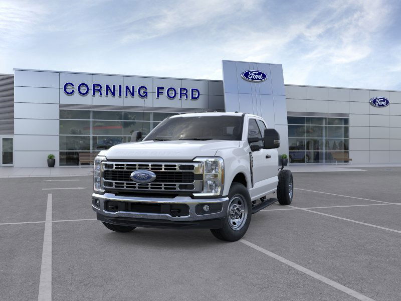 2025 Ford F-350 XL photo 2