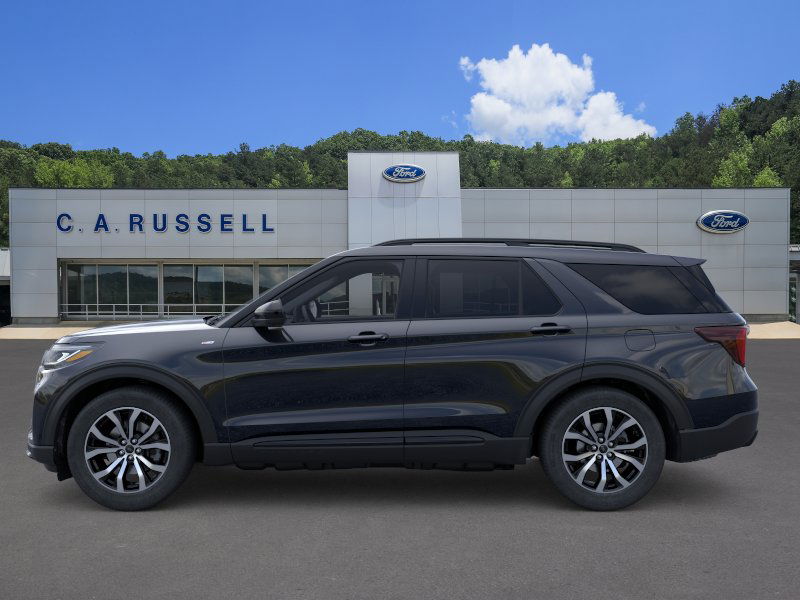 2025 Ford Explorer ST-Line photo 8
