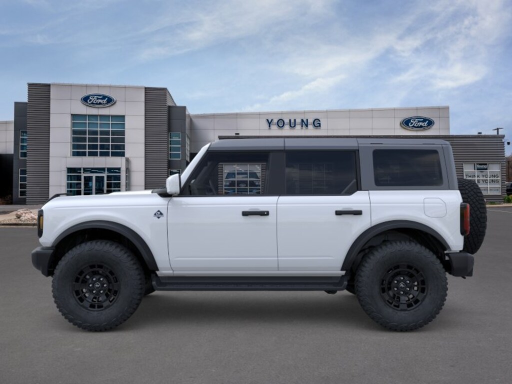 New 2026 Ford Bronco Outer Banks SUV