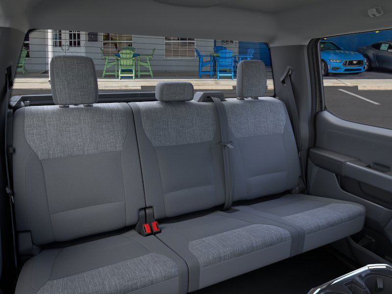 2025 Ford F-150 Lightning XLT photo 33