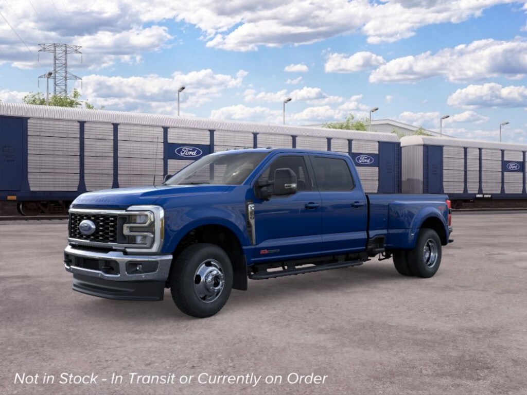 New 2026 Ford F-350SD Lariat Truck Crew Cab