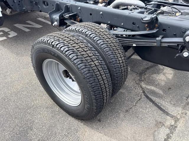 2026 Ford F-350 Super Duty Chassis Cab XL - Photo 16